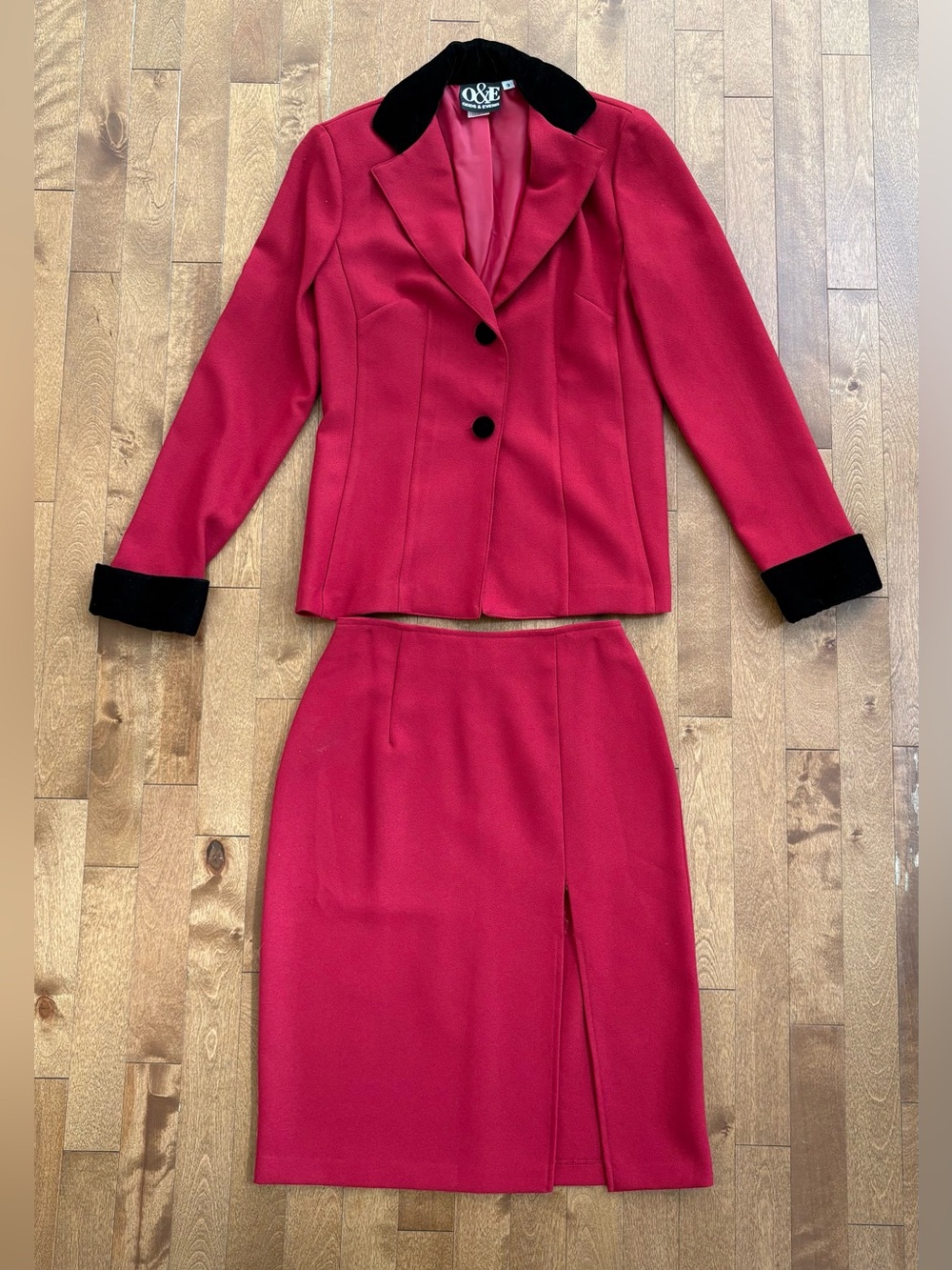 Vintage Odds & Evens Red Blazer and Skirt Suit Set Velvet Collar Size 3